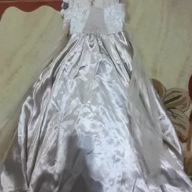 платья