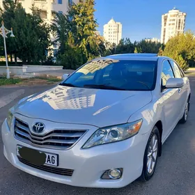 Toyota Camry 2011