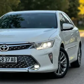 Toyota Camry 2017