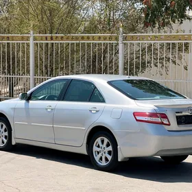 Toyota Camry 2010