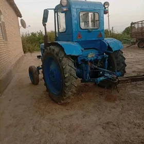 MTZ T-28 1990