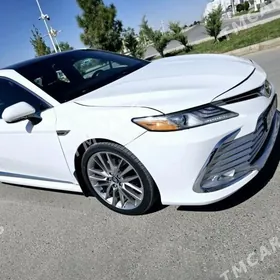 Toyota Camry 2018