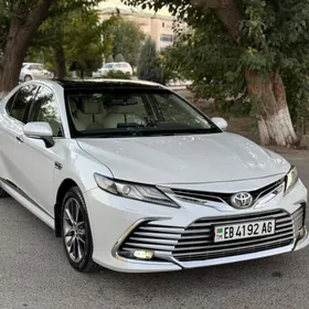 Toyota Camry 2023