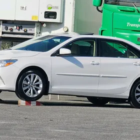 Toyota Camry 2017