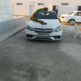 Mercedes-Benz W212 2009