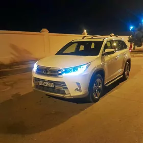 Toyota Highlander 2017