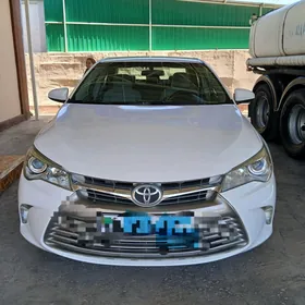 Toyota Camry 2017