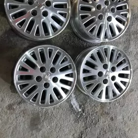 TOỲOTA KROWN  15 LIK ARGINAL