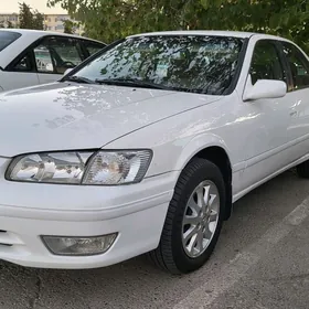 Toyota Camry 2000