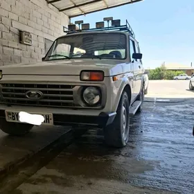 Lada Niva 2005