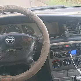 Opel Vectra 1998