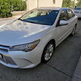 Toyota Camry 2017