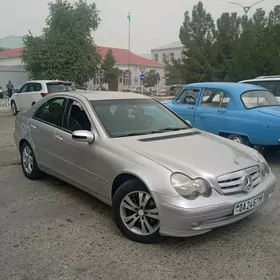 Mercedes-Benz C-Class 2001