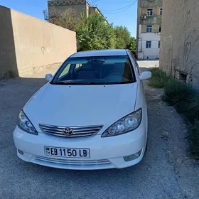 Toyota Camry 2004