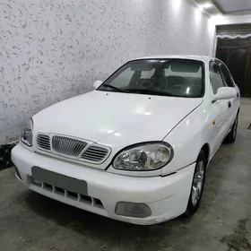 Daewoo Lanos 2002