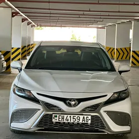 Toyota Camry 2020