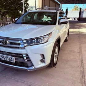 Toyota Highlander 2017