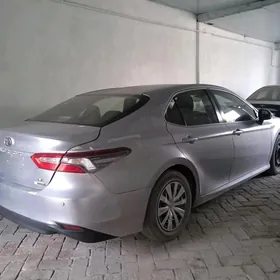 Toyota Camry 2020