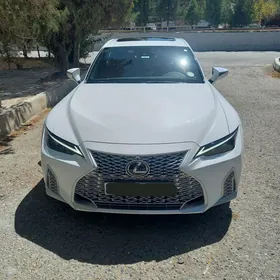Lexus IS 350 2021