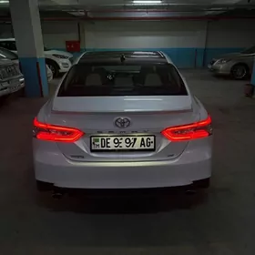 Toyota Camry 2020