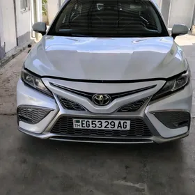 Toyota Camry 2022