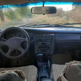 Toyota Corona 1992