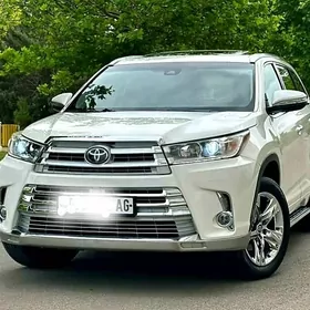 Toyota Highlander 2019