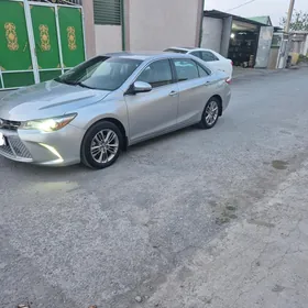 Toyota Camry 2017