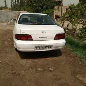 Toyota Camry 1995