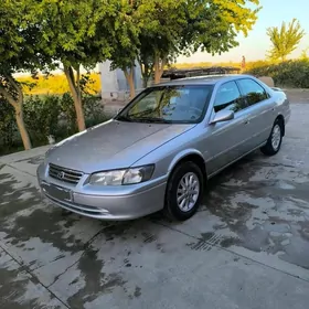 Toyota Camry 2001