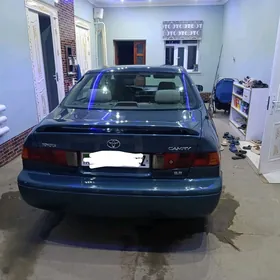 Toyota Camry 2000