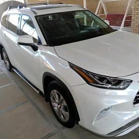 Toyota Highlander 2020