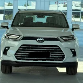 Toyota Grand Highlander 2024