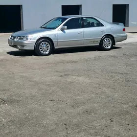 Toyota Camry 2000
