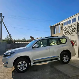 Toyota Land Cruiser Prado 2021