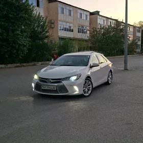 Toyota Camry 2016