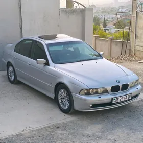 BMW E39 2001
