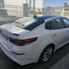 Kia Optima 2020