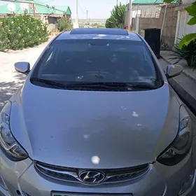 Hyundai Elantra 2012