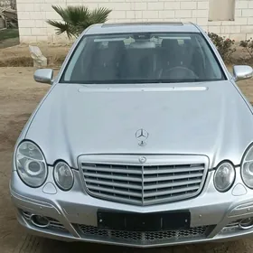 Mercedes-Benz E320 2002