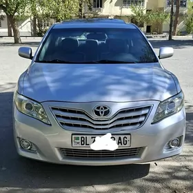 Toyota Camry 2011