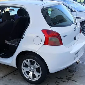 Toyota Yaris 2006