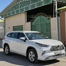 Toyota Highlander 2020