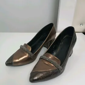 köwüş