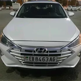 Hyundai Elantra 2019