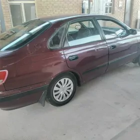 Toyota Carina 1993