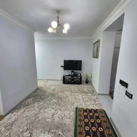 2 мкр 3/3 этаж 1в2 ком