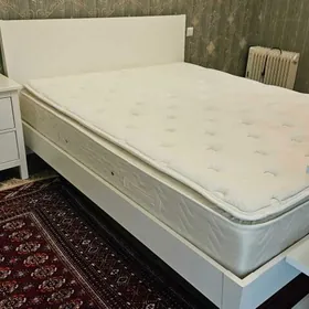 Спальный кровать "Ikea"
