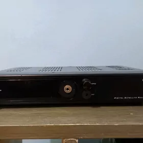 Усилитель 30Watt×4 aux