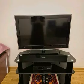телевизор с подставкой